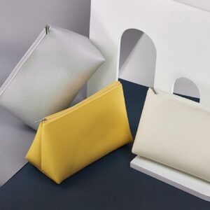 데일리 스탠드 삼각 파우치